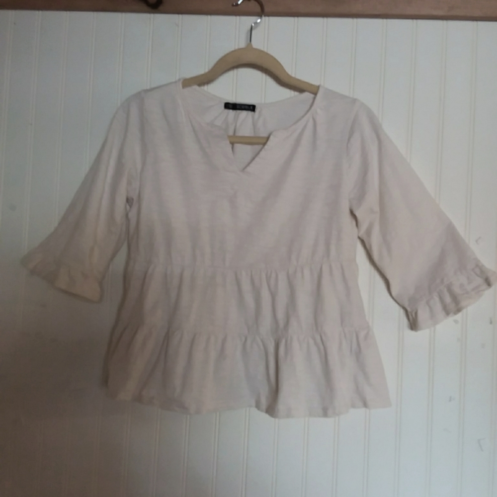 STORYBUK top. Size medium.